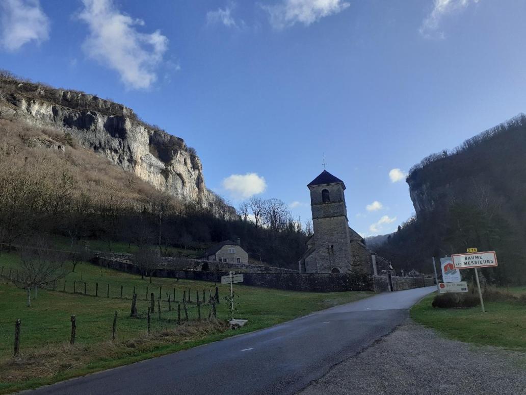 Gite Le Bout Du Monde Baume-les-Messieurs Luaran gambar
